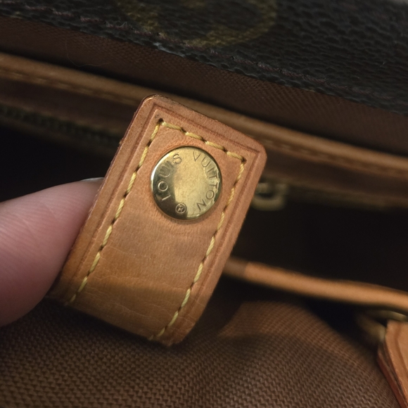 Louis Vuitton Vavin Tote Bag - Picture 6 of 10